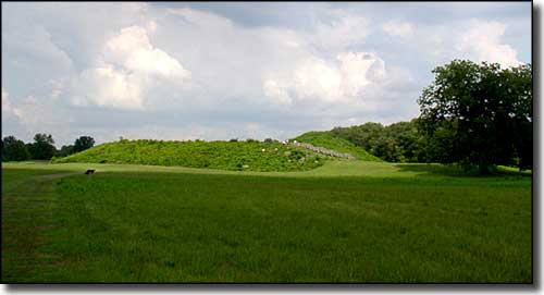 A view of the main mound at the Angel Mounds Site The main mound at the Angel Mounds Site near Evansville, Indiana