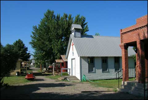 Aztec Pioneer Museum