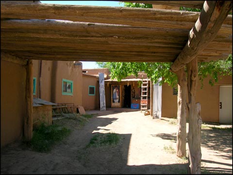 pueblo construction