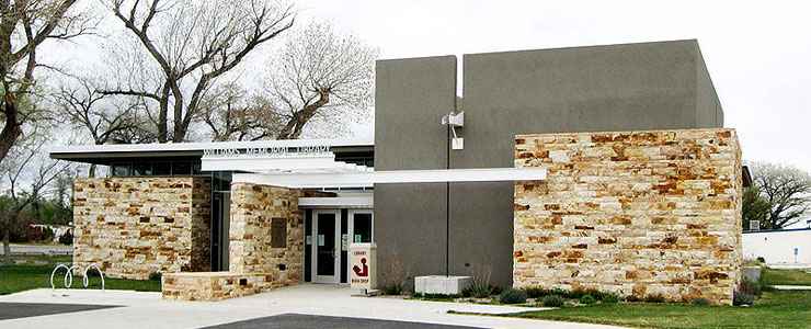 Williams Memorial Library in Estancia