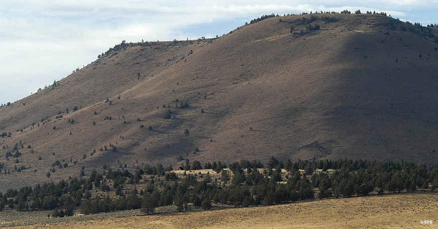 Hills on Crooked River National Grassland