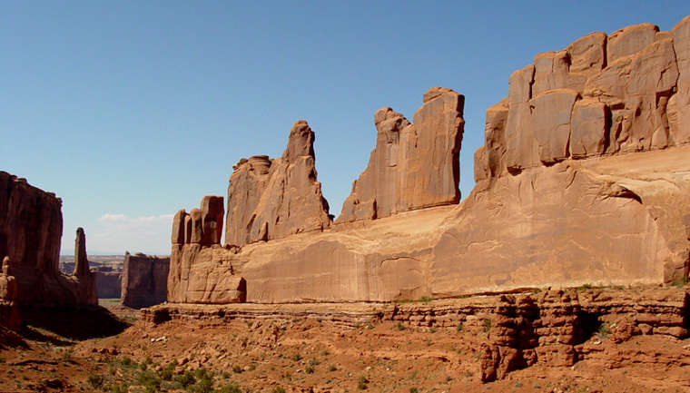 Rock and fins in the Park Avenue area