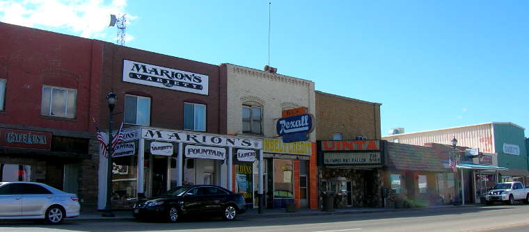 Roosevelt, UT: A view in downtown Roosevelt In downtown Roosevelt