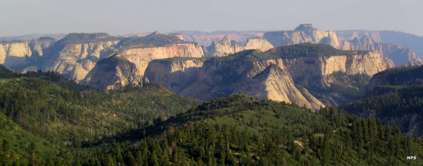 A view south from Lava Point Overlook