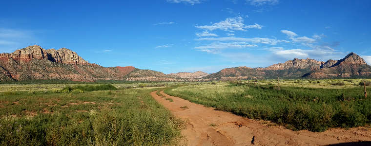 Panorama along the Smithsonian Butte Backcountry Byway
