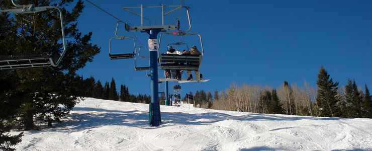Beaver Mountain Ski Resort: Riding a lift Riding a lift at Beaver Mountain Ski Resort