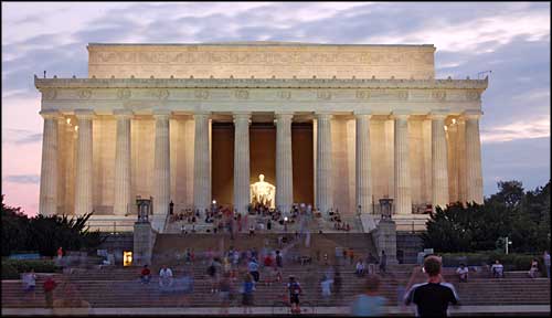 A view of Lincoln Memorial at dusk Lincoln Memorial