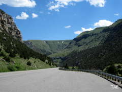 Heading down into Wind River Canyon