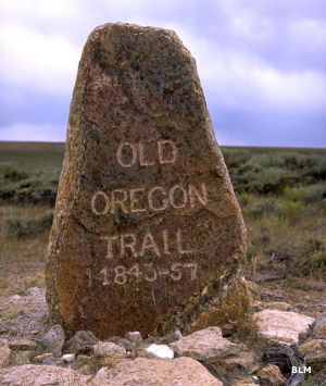 A modern marker along the Oregon Trail National Historic Trail