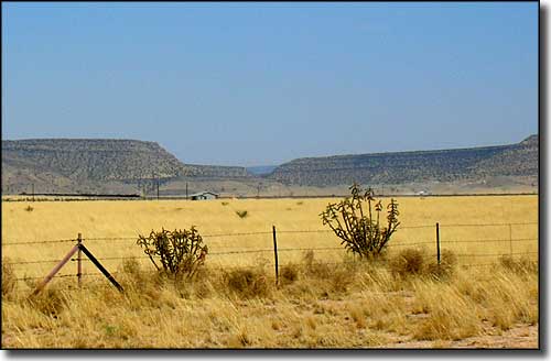 Looking in the direction of the Belen Cutoff