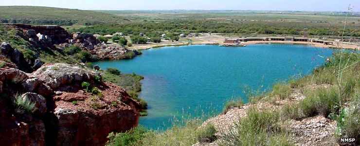 Lea Lake, the swimming lake at Bottomless Lakes State Park